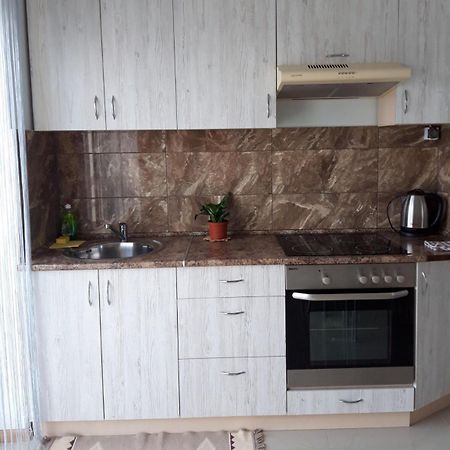 Quartira - Studia Apartment Lutsk Ngoại thất bức ảnh