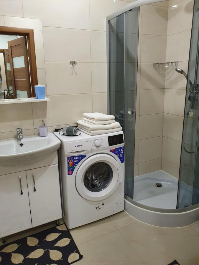 Квартира-Студія Lutsk Ngoại thất bức ảnh