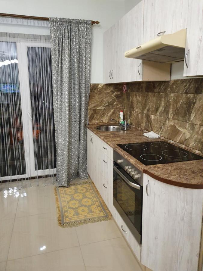 Квартира-Студія Lutsk Ngoại thất bức ảnh